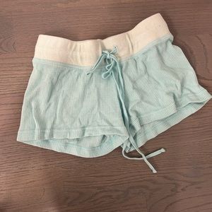 Girls hard tail shorts size large
